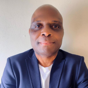 Fidelis Zvomuya