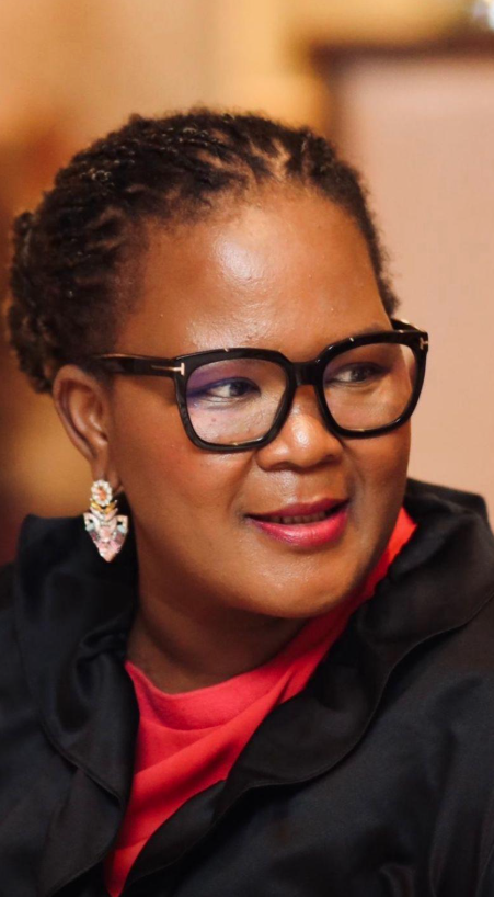 Yoliswa Makhasi